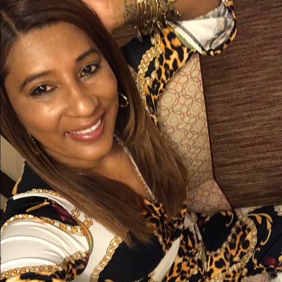 Meet your Posher, Jennifer - Picture 2 of 7